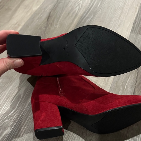 Marc Fisher Red Suede Boots 9.5 NWOB - Picture 9 of 9